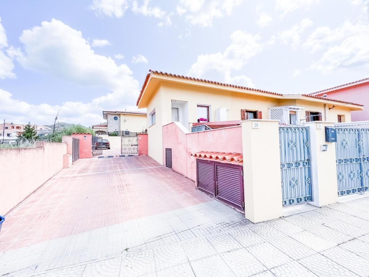Atene 12 Olbia Zewnętrze zdjęcie